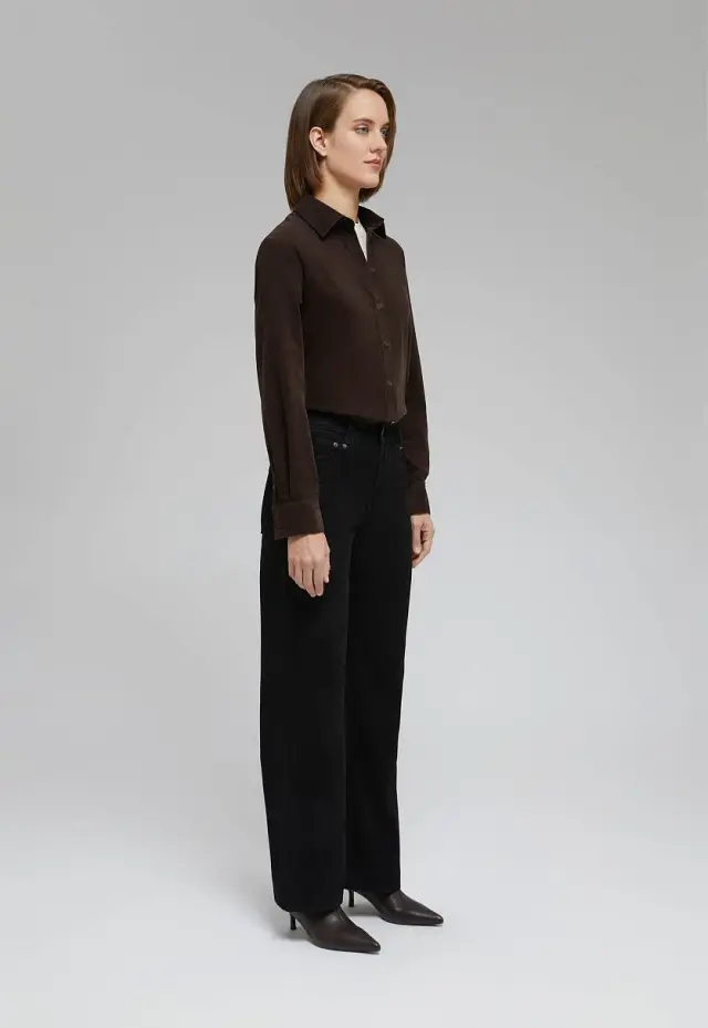 Джинсы Comfort fit с бархатным напылением