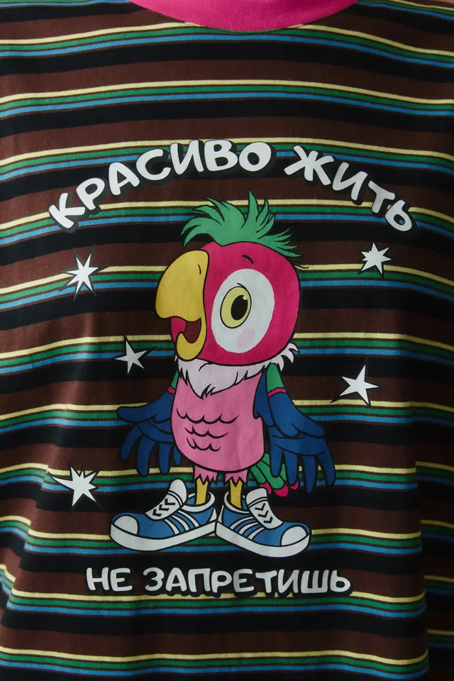 Футболка свободная с мультяшным принтом