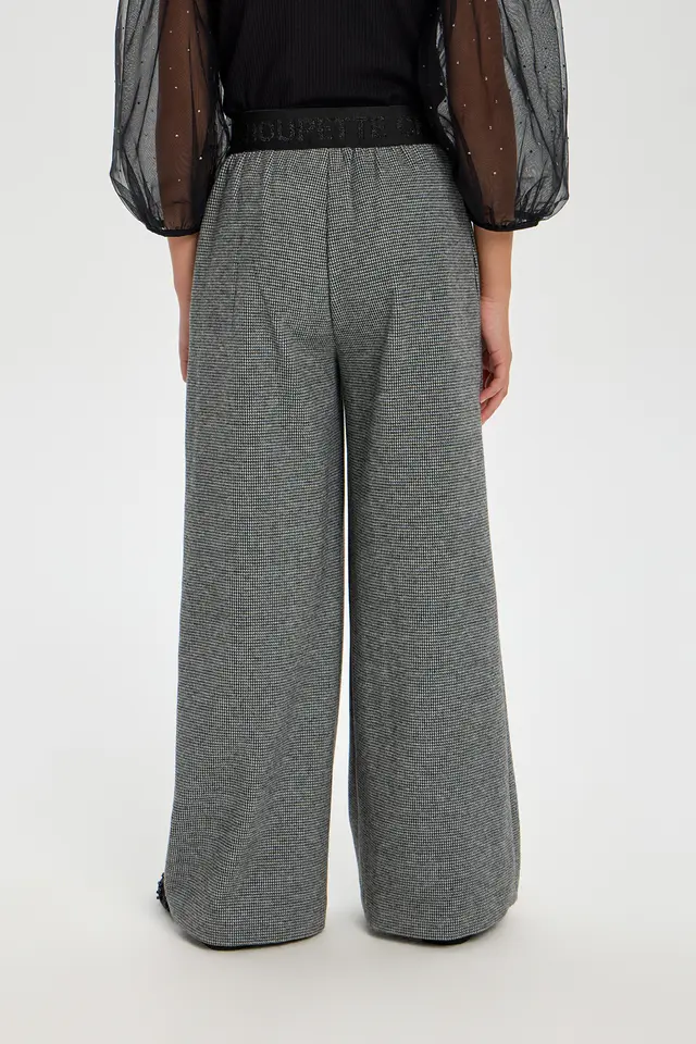 Брюки трикотажные