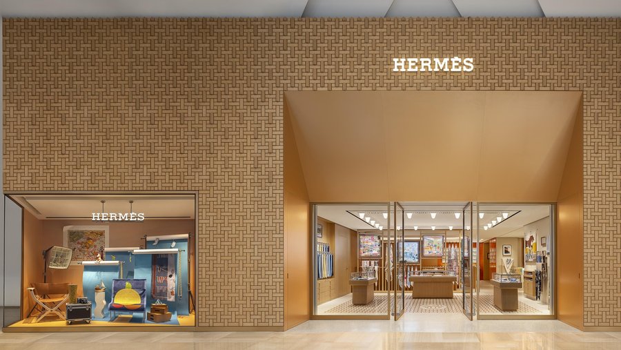 Обновлённый магазин Hermès в торговом центре Hanshin в Гаосюне