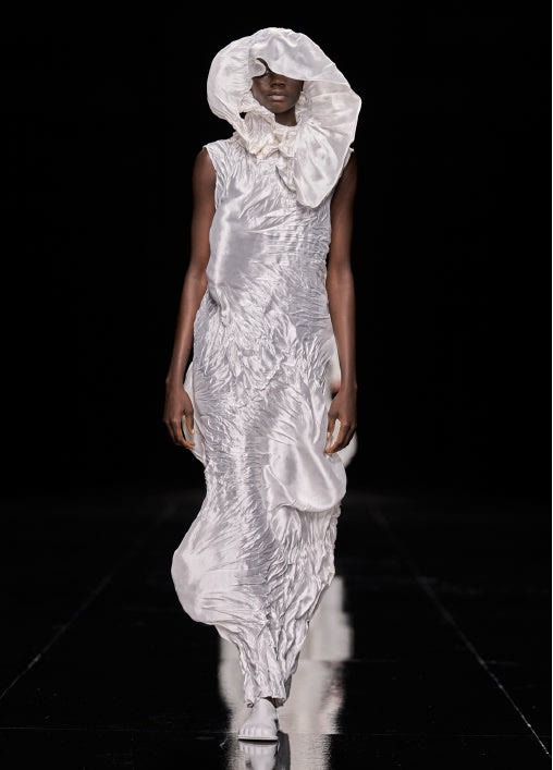 Issey Miyake весна-лето 2027, образ 3