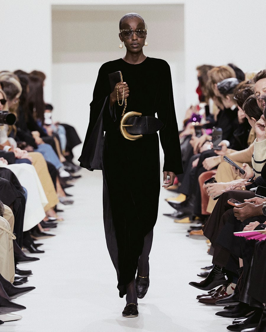 Celine, весна-лето 2027, образ 6